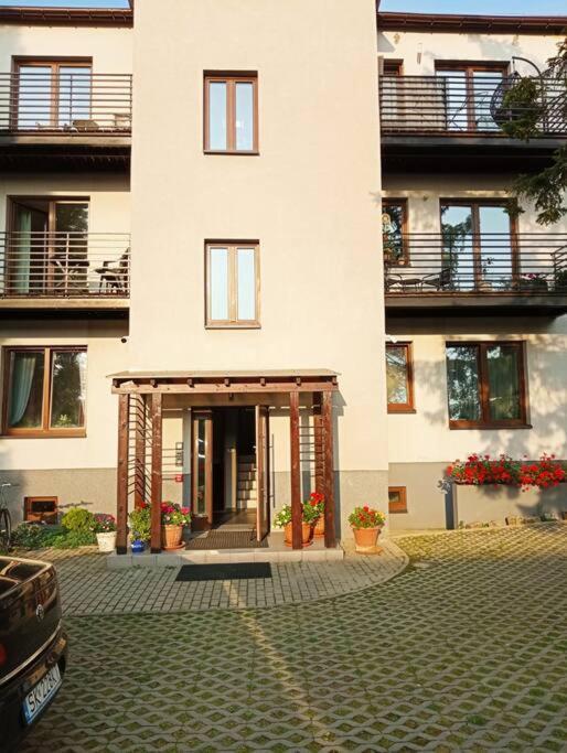 Urocze Studio 7 Z Parkingiem Katowice Luaran gambar