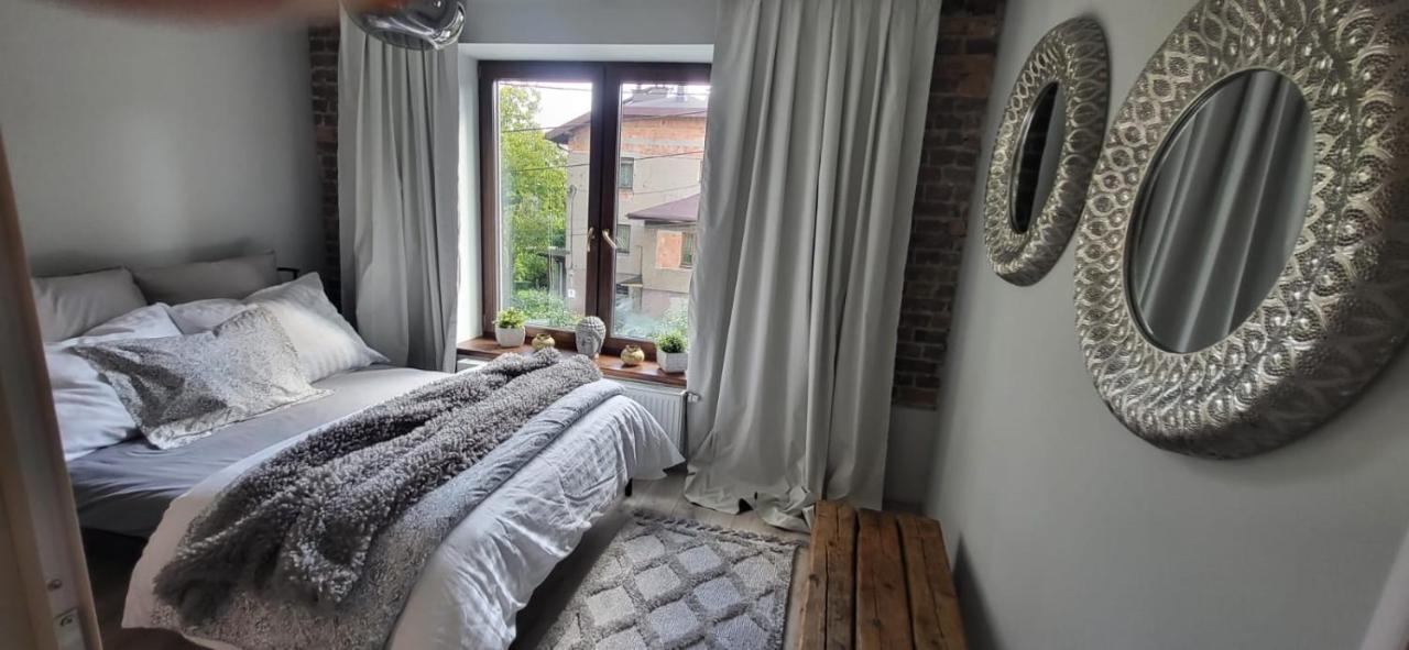 Urocze Studio 7 Z Parkingiem Katowice Luaran gambar